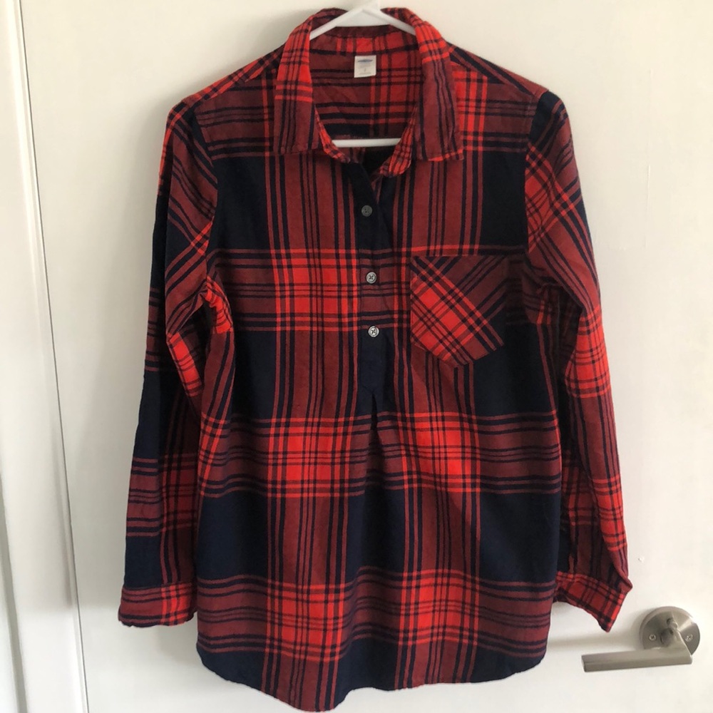 Maternity lightweight plaid flannel shirt